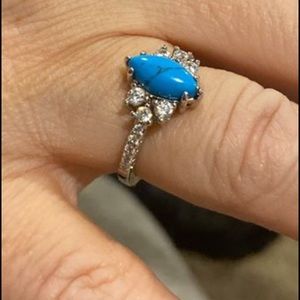 NEW Turquoise gemstone crystal ring